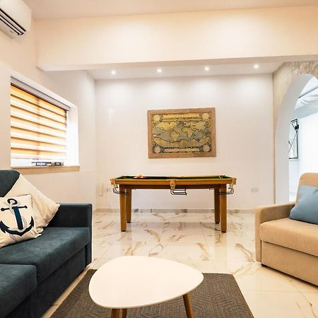 Stunning Holiday Villa With A Heated Jacuzzi Bahía de San Pablo Exterior foto