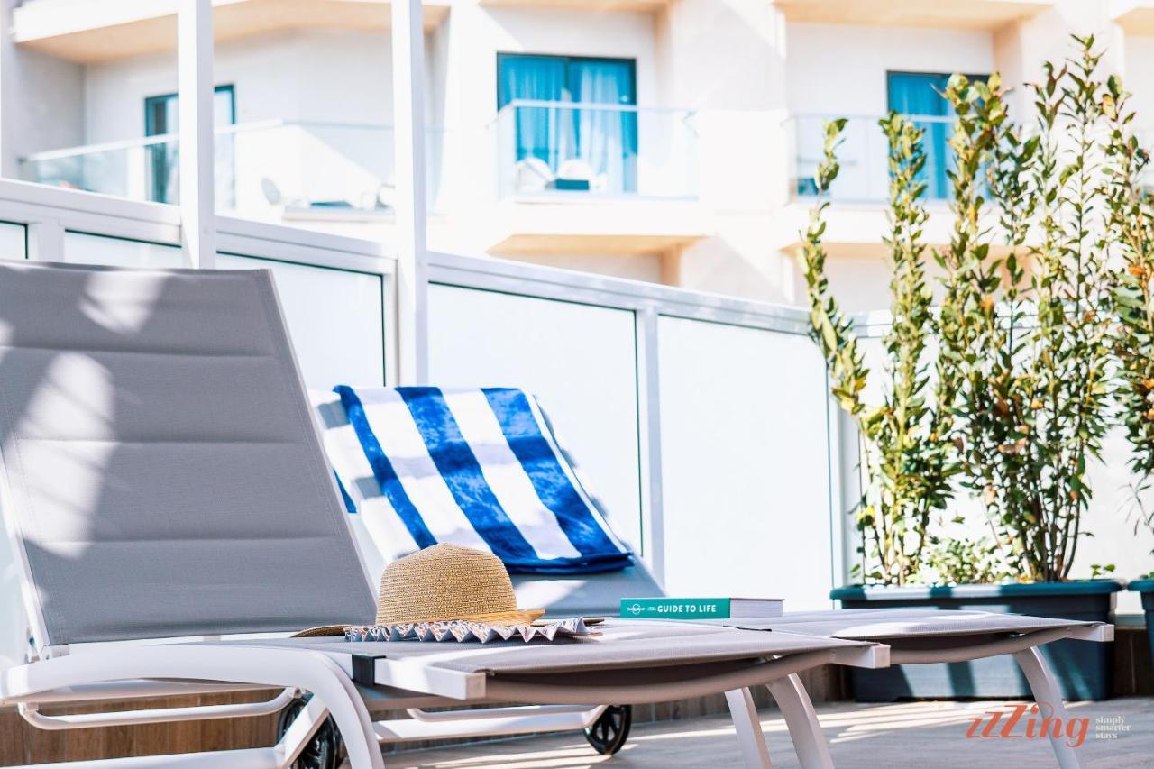 Stunning Holiday Villa With A Heated Jacuzzi Bahía de San Pablo Exterior foto