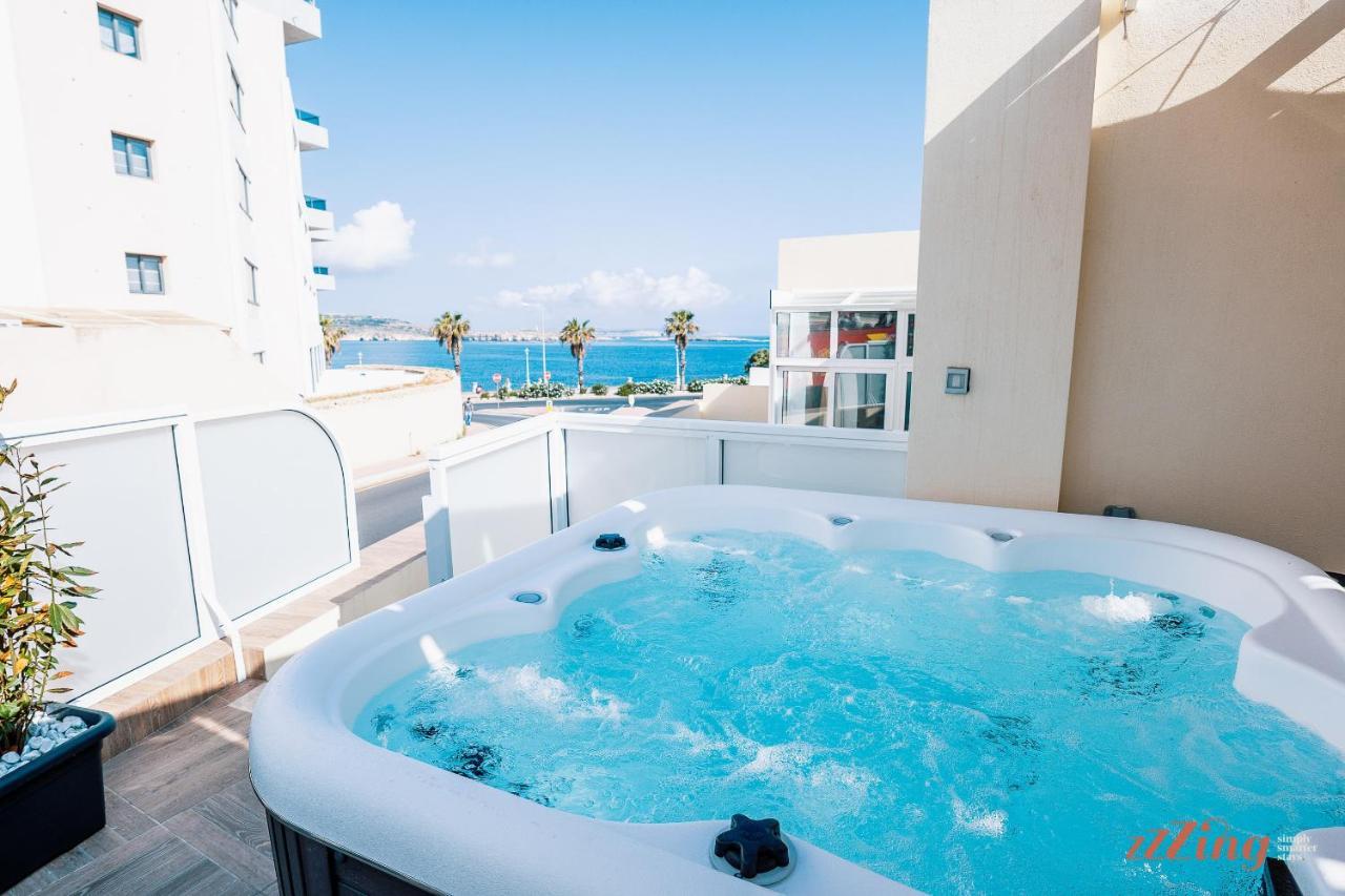 Stunning Holiday Villa With A Heated Jacuzzi Bahía de San Pablo Exterior foto